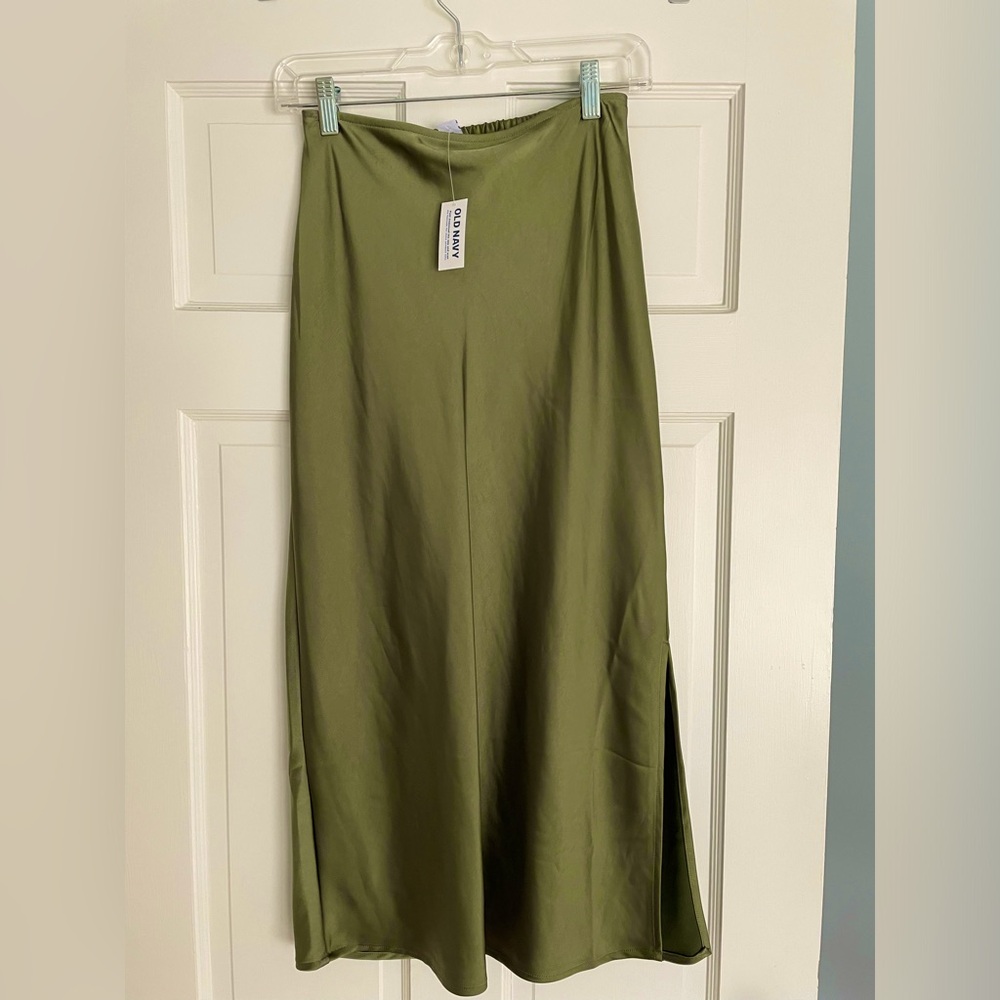 COPY - Satin MIDI skirt